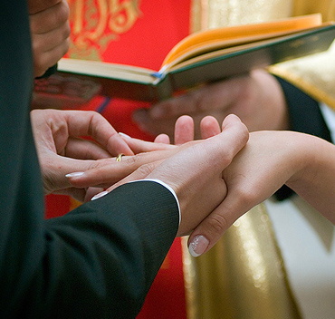 fotograf na ślubie w Piwnicznej - kościół